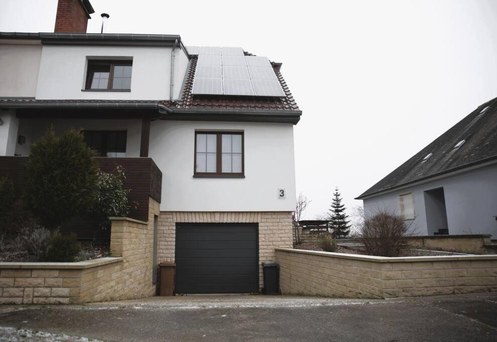 Cozy 3 Bedroom House With 11 Kw Electric Car Charger Hesperange Exteriér fotografie
